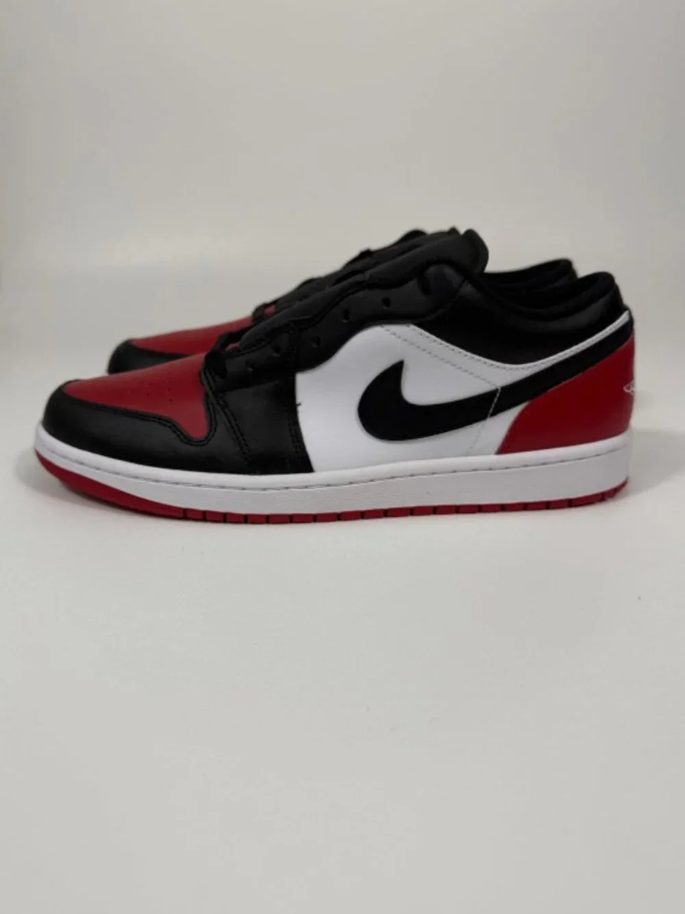Men Air Jordan 1 Low Sneakers 8 White/Black-Varsity Red-White - Picture 5 of 5